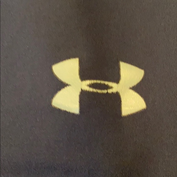 Under Armour Performance Tee Shirt - Picture 3 of 6